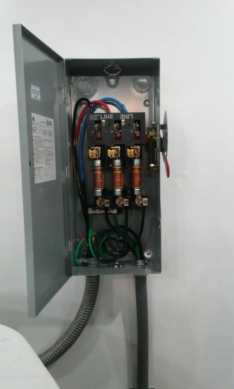 Three-phase disconnect switch installed for Electrical Wiring & Rewiring in Hilton